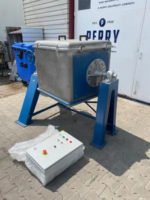 Used _UNKNOWN_ 560 Litre Tumble Mixers PL | Perry Equipment #1285524