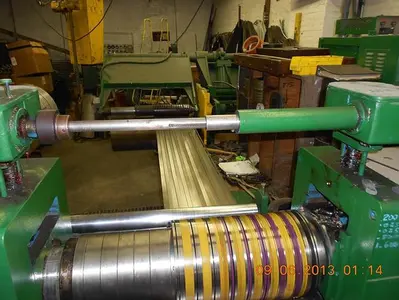 30" X 10,000 LBS. X 5" ARBOR STANAT SLITTING LINE (USED)