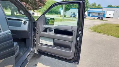 2011 FORD F-150 PICKUP TRUCKS | Platinum Group (27)