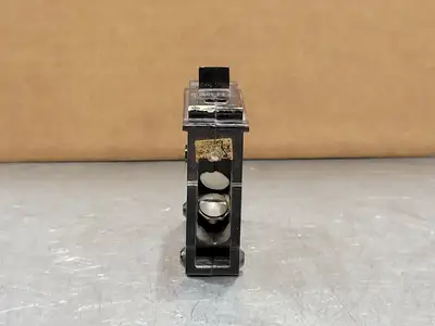 15 Amp, 1 Pole, 120/240 volts Circuit Breaker