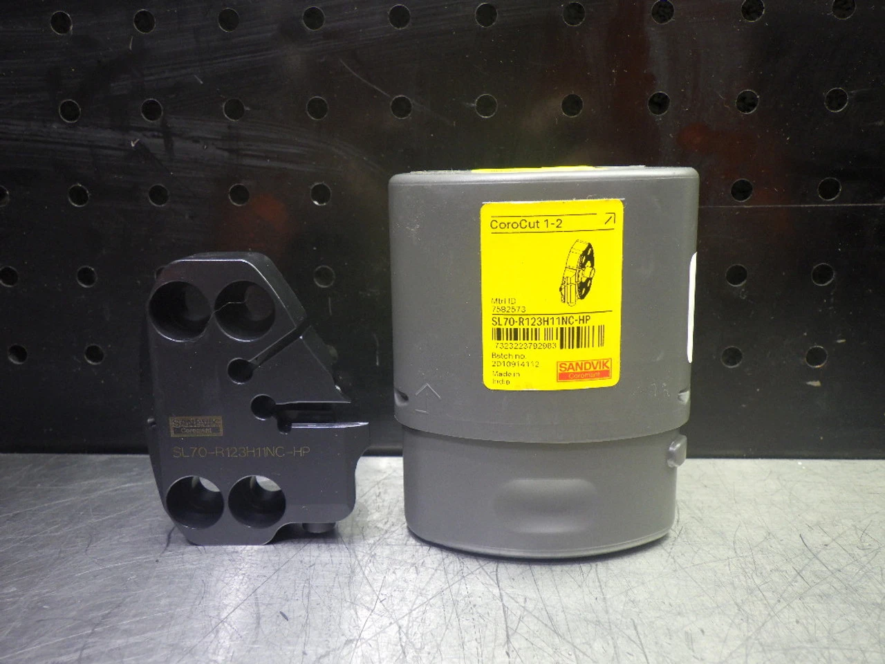 Sandvik SL70 Indexable Grooving/Parting Head SL70-R123H11NC-HP (LOC3643A)