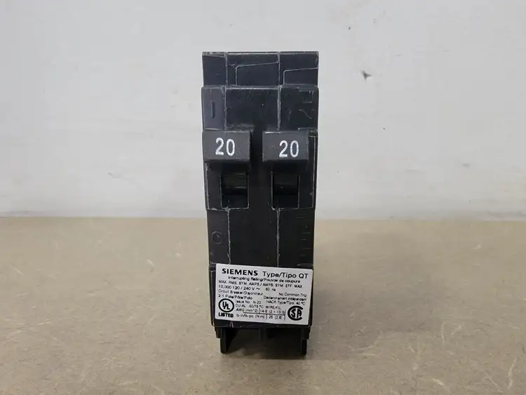 Used SIEMENS Q2020NC Switchgears British Columbia CA | Lenmark #238729