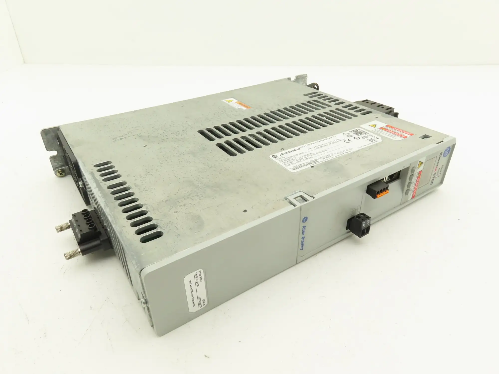 Allen Bradley 2198-P031 Kinetix 5700 DC Bus Power Supply 480VAC In 24VDC In