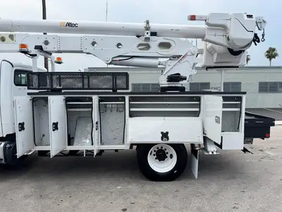 Used 2018 ALTEC AA55 MH Bucket (boom) trucks Florida US | Truck and Van Outlet #1509155