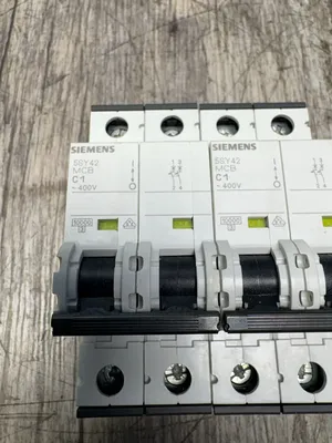 SIEMENS 5SY4201-7 Electrical/PLC/Automation | ESS Industrial Equipment Sales (9)