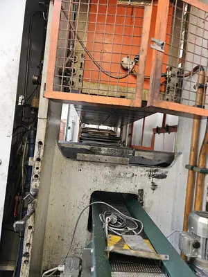 USED 2002 SCHULER GMO 2-400-3200-66/203