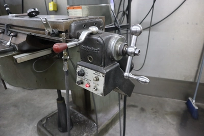 Used BRIDGEPORT SERIES I Vertical Mills Minnesota US | Machinesused.com #1368580