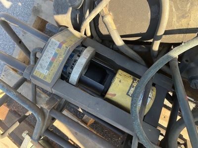 USED PARKER HYDRAULIC CRIMPER SYSTEM