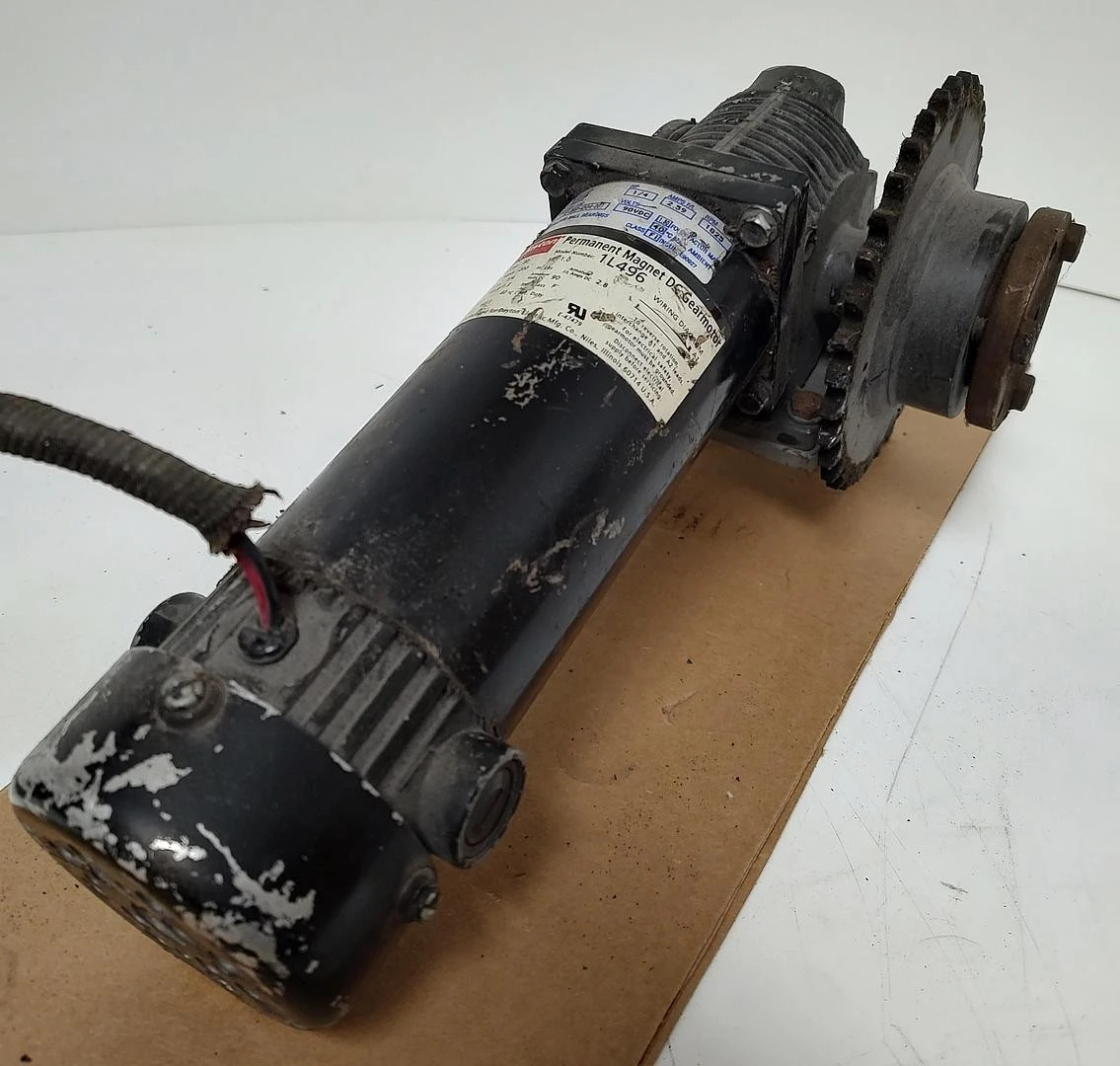 USED DAYTON 1L496