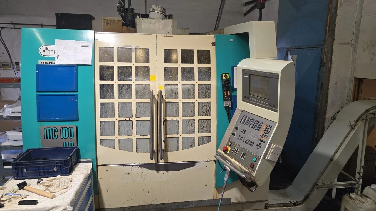 Used 2002 TRENS MC 100 VA Vertical Machining Centers CZ | Amaron s.r.o. #1352871