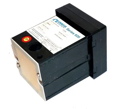 NEW OMEGA SERIES 920 CONTROLLER D921T06G40, 115 / 230VAC, 4-20 MA