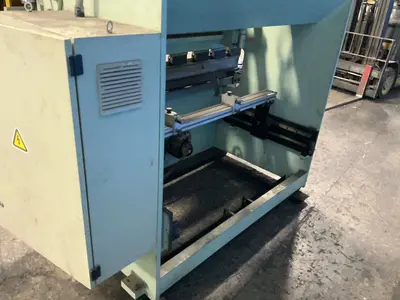 Used 2014 _UNKNOWN_ WC67K44/2000 Press Brakes Ohio US | HGR 24 #1323821