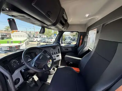 Used 2019 FREIGHTLINER T11664ST Conventional trucks California US | Commerce Truck Equipment Sales #1548733