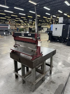 Used CENTRAL MACHINERY 30" SHEAR, PRESS BRAKE AND SLIP ROLL (ITEM 5907) Combo 3-in-1 Sheet Metal Machines Georgia US | The Equipment Hub #1323236