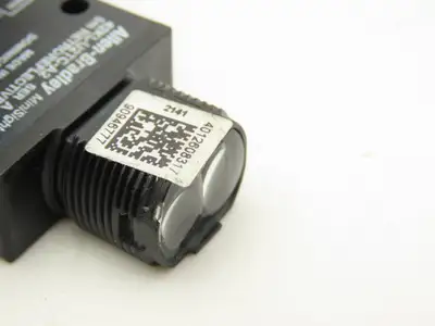 Allen Bradley 42KL-U2TC-A2 Minisight Photoelectric Sensor 5m Reflective Ser A
