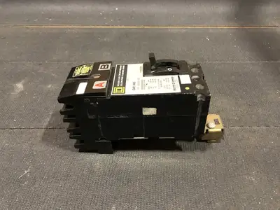 USED SQUARE D FA26040AB