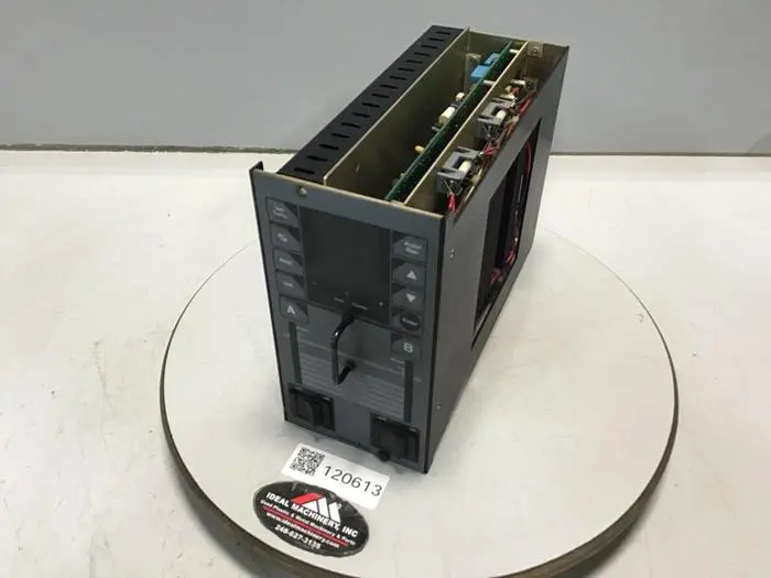 USED HUSKY 9152