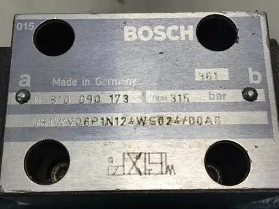USED BOSCH 0 810 090 173