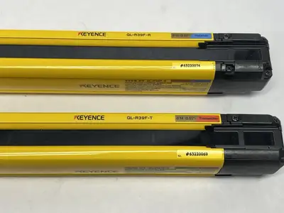 USED KEYENCE SAFETY LIGHT CURTAIN SET FINGER-PROTECTION TYPE 39 OPTICAL AXES