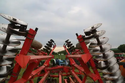 Used KUHN KRAUSE 8200-25W Tandem Discs Pennsylvania US | Zimmerman Farm Service #1409920