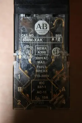 USED ALLEN BRADLEY 800MR-H33B
