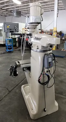 BRIDGEPORT 1-1/2 HP Mills, Vertical | Machinery Central (3)