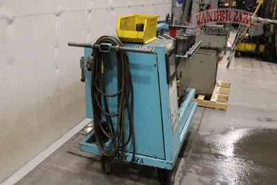 Modern 80,000 lbs. Hydraulic Die Separator