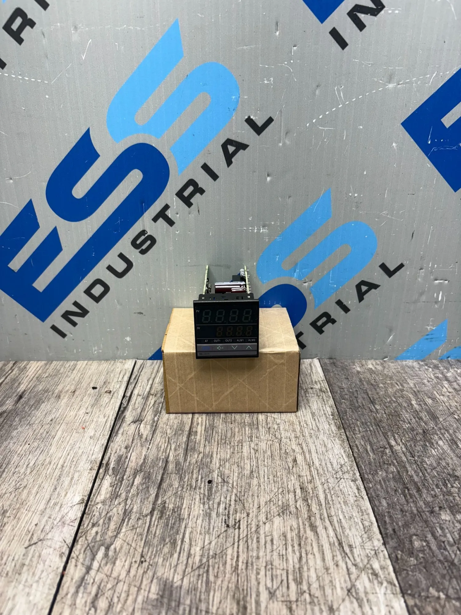 USED RKC INSTRUMENT INC CB100 WJA3-MM*NN-N1/A/Y