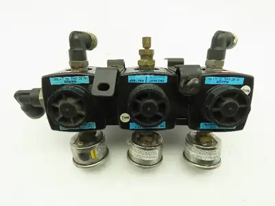 Wilkerson R19-03-CC00 Pneumatic Air Pressure 3 Regulator Assembly 3/8" NPT R19