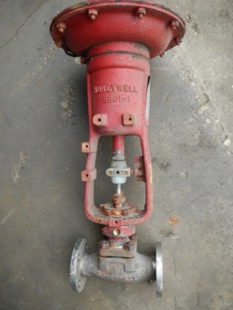 Honeywell 1" 316 Stainless Steel Control Valve