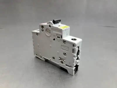 Used ABB S201-B6 Circuit Breaker, 1P, 6A, 230/400VAC (2CDS251001R0066) Circuit Breakers South Carolina US | Palmetto Automation #1150402