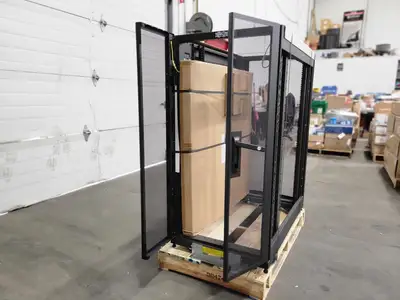 NEW TRIPP-LITE SR25UB