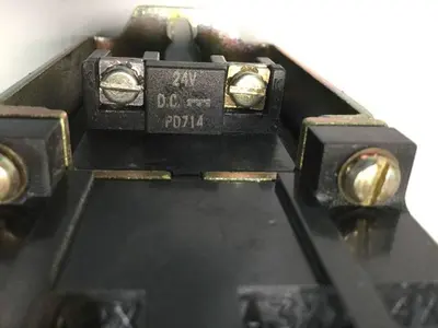 USED ALLEN BRADLEY 700DC-P1000Z24