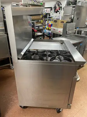 Used Dukers Used 36" Dukers DCR36-2B24GM Gas Range with 2 Burners & 24" Flat Top Griddle Commercial Ranges Illinois US | Falcon Restaurant Supply #1374958
