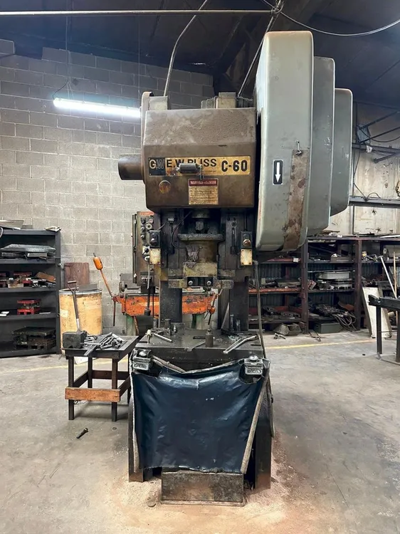 Used WYSONG 100-8 MECHANICAL Press Brakes Ohio US | Yoder Brothers machinery #1389540