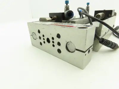 Used DESTACO _UNKNOWN_ Pneumatic Cylinders Indiana US | Arrow Industrial #1249965