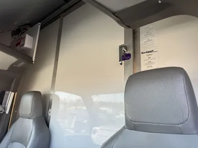 Used 2022 FORD E-350 CUBE DELIVERY Box trucks Minnesota US | Carco Truck & Equipment #1514234