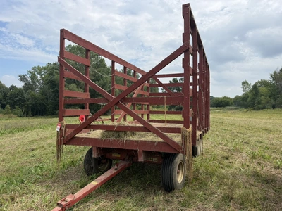 Used _UNKNOWN_ _UNKNOWN_ Bale Wagons Michigan US | Miedema Asset Management Group #1443333