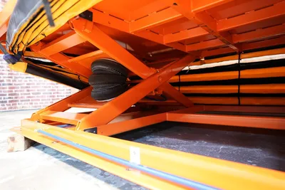 2017 Knight Global 4,000 LB 118″ X 75″ Lift Tables (1 Available)