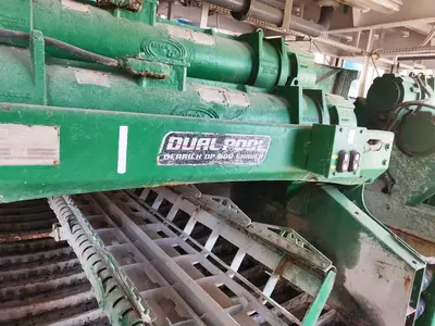 (3) Derrick DP-628 VE dual pool shale shakers.