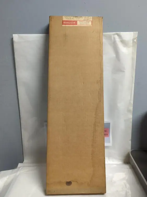New | in-Stock HONEYWELL LF907A 1002 4 Misc Electrical & Power Parts Ohio US | Surplus Asset Holdings #1239311