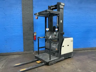 Used CROWN SP352030 Electric Lifters Ohio US | HGR 24 #1446261