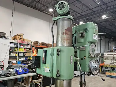 Used SUMMIT 3' X 8" Radial Drills British Columbia CA | Lenmark #1488848