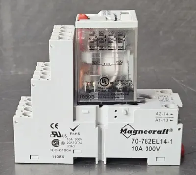 Automation Direct 782XDX2M4L-120A Relay with 70-782EL14-1 base loc4B34