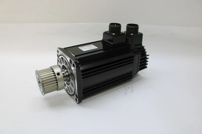 USED YASKAWA ELECTRIC SGMSS-25ACA61