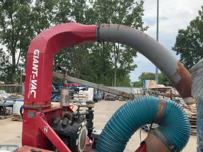 Used GIANT-VAC TM6500HW Portable Litter Vacuum Michigan US | Miedema Asset Management Group #1301407