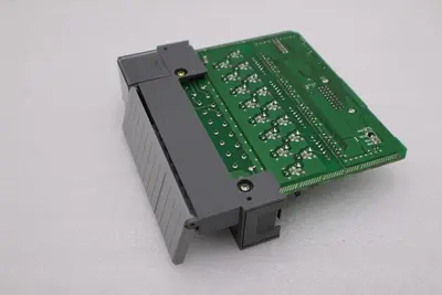 Allen Bradley 1746-OV16 /C SLC 500 16-Point Digital Output Module STOCK K-679-C