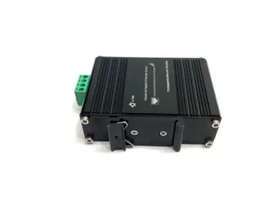 USED E-LINK MINIATURE 5-PORT GIGABIT ETHERNET SWITCH 4X10/100/1000BASE-TX