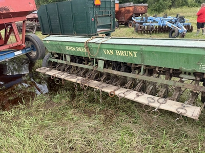 Used _UNKNOWN_ _UNKNOWN_ Grain Drills Michigan US | Miedema Asset Management Group #1443327
