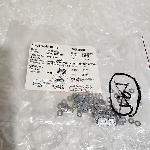 PANEL SCREW RETAINER SPRING AND WASHER 102161661